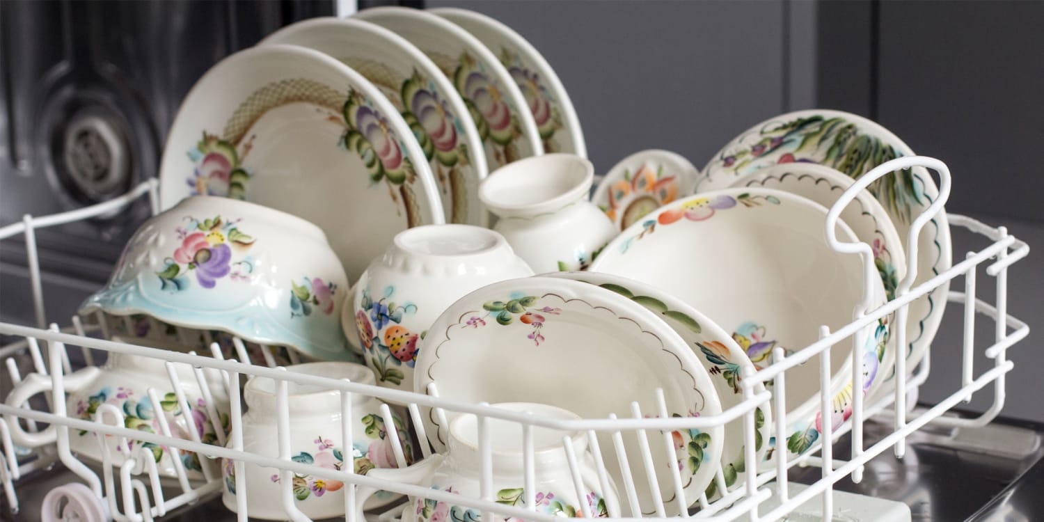 Viral Tweet About What’s ‘Dishwasher Safe’ Leads to Dishwasher Disaster