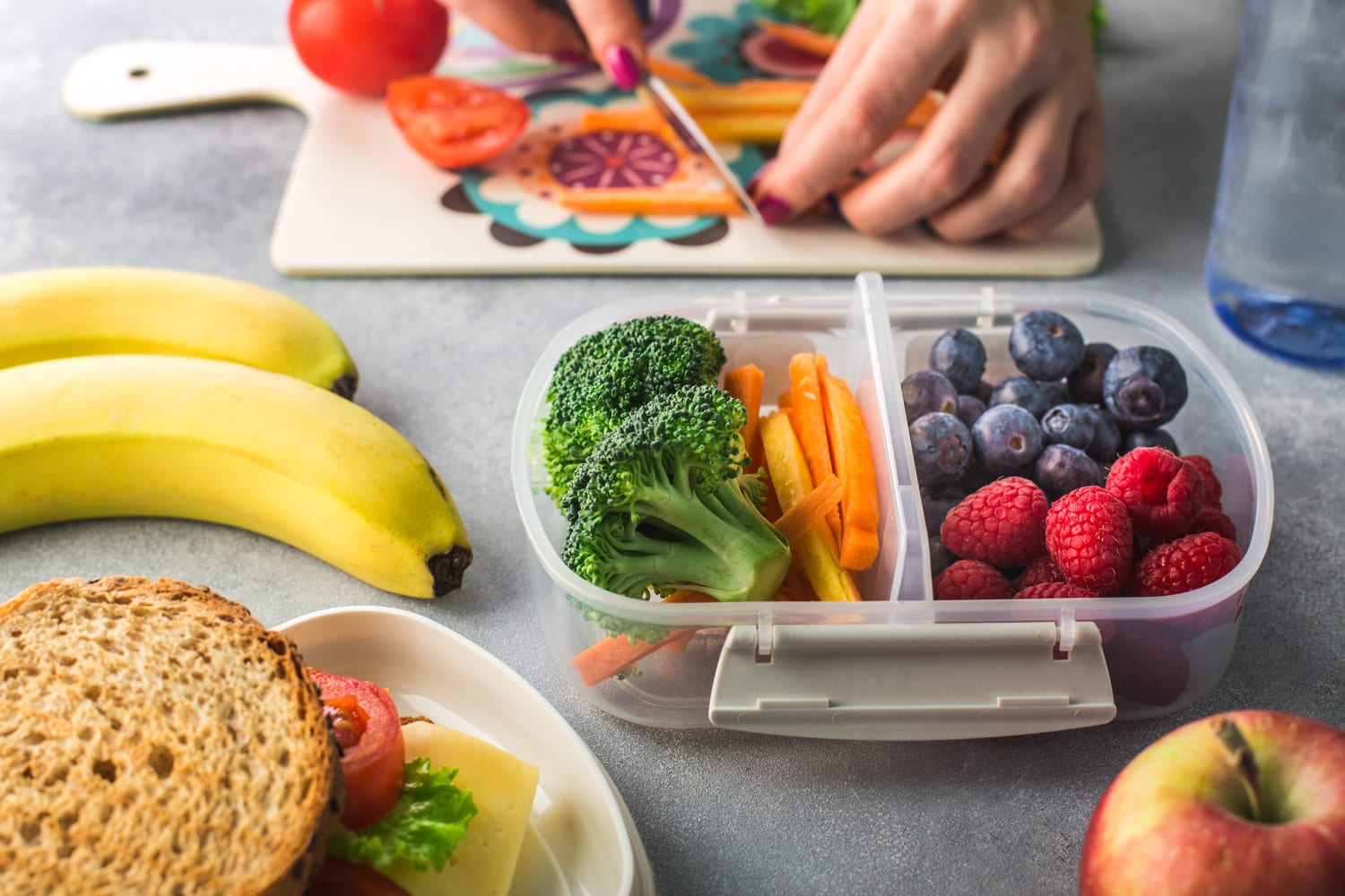 Vegetables hit school lunch trays, but most kids don't bite