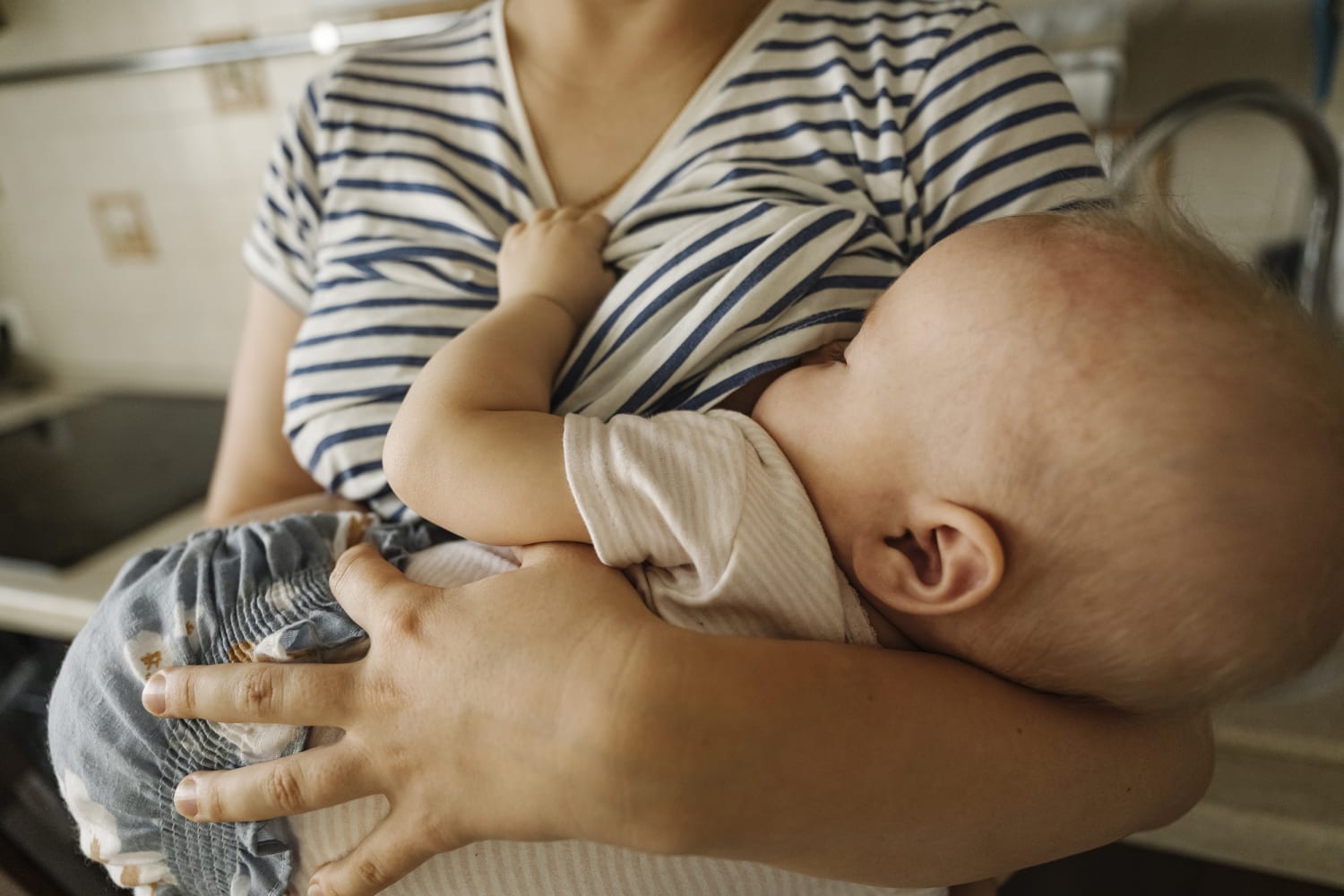 Why this lactation consultant told a new mom to stop breastfeeding -  Today's Parent