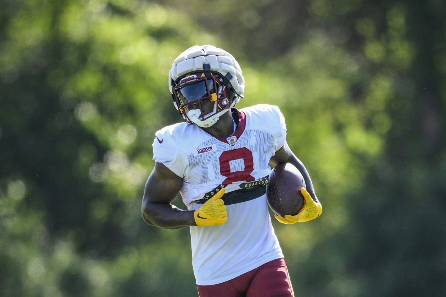 Washington Commanders running back shot in an attempted carjacking in DC