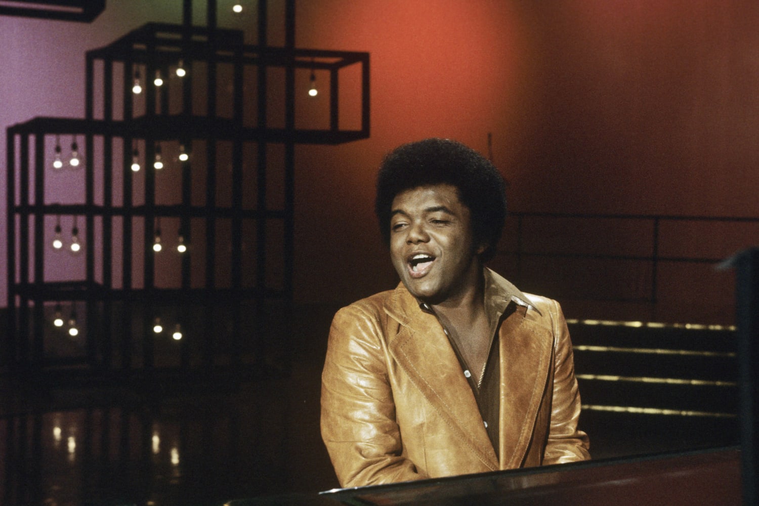 Lamont Dozier Biography