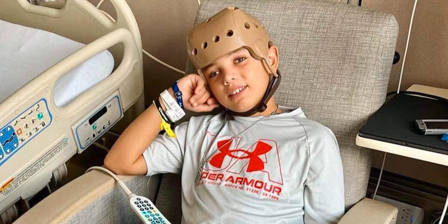 Easton Oliverson: Little League World Series player critically hurt in fall  will miss the games -- but asked if he could play, dad says