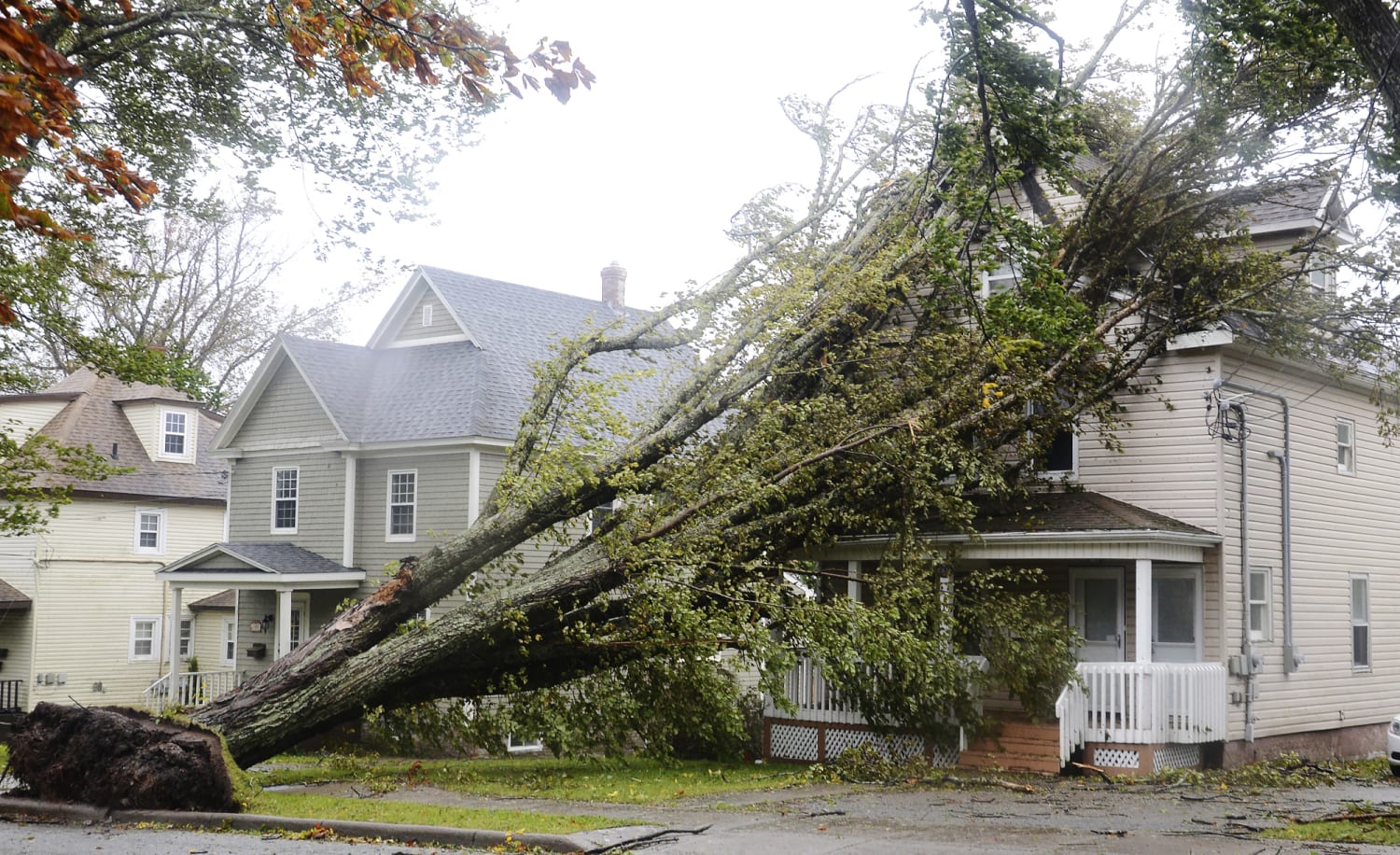 470,000 without power after Fiona causes 'shocking' damage in Canada