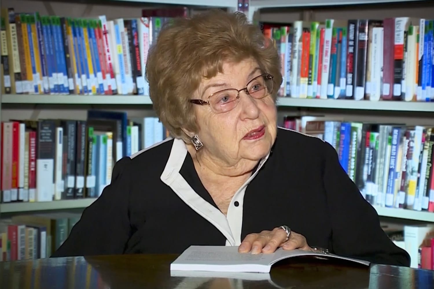 Sisters who survived Holocaust die days apart in Alabama
