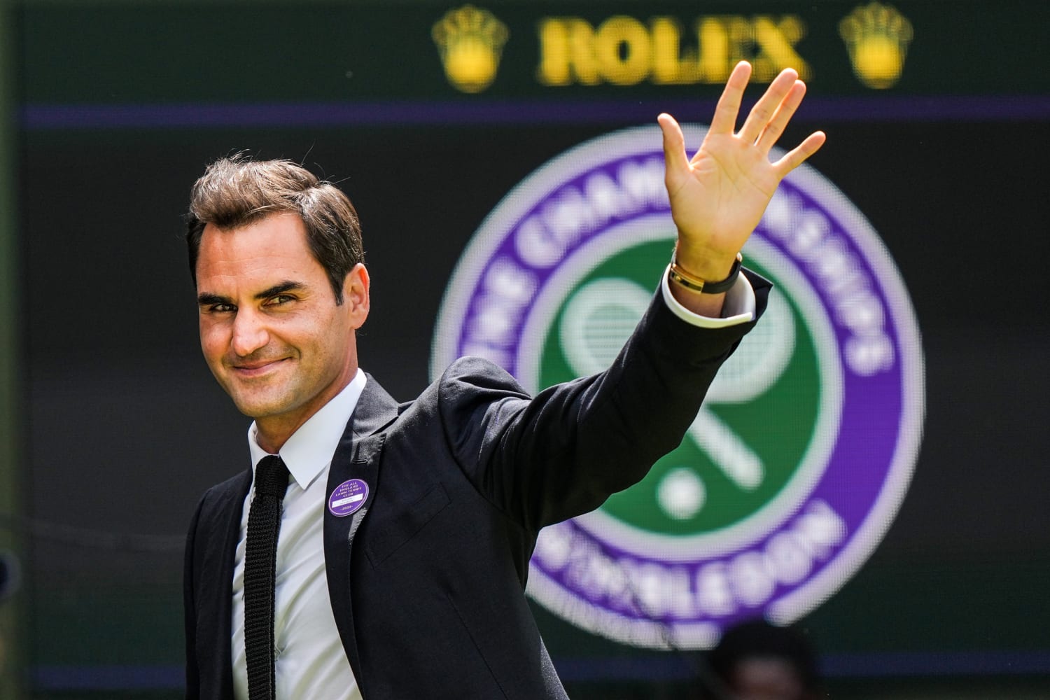 Roger Federer, winner of 20 major singles titles, announces retirement from tennis