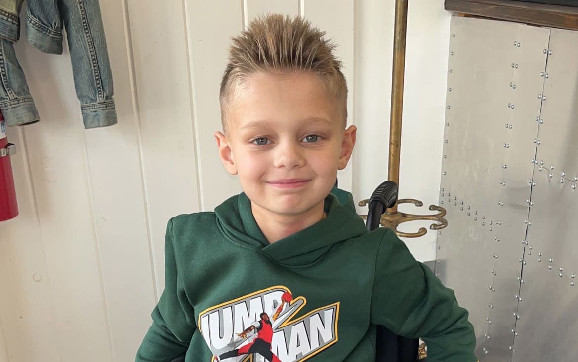 8-year-old paralyzed in Fourth of July parade mass shooting finally returns home