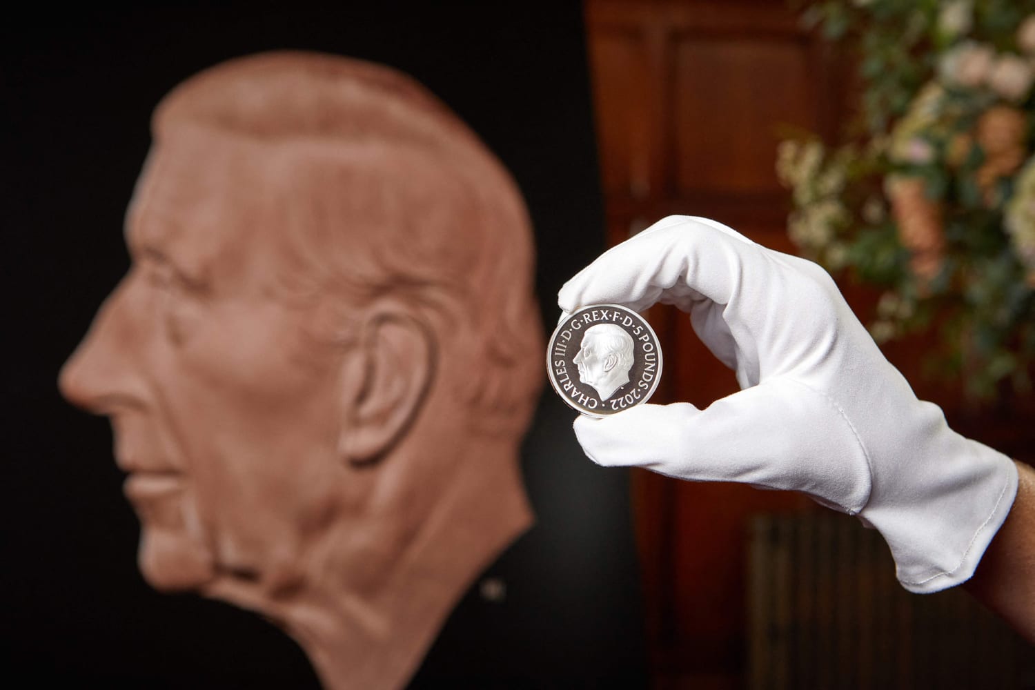 2 new coins featuring King Charles III have been revealed