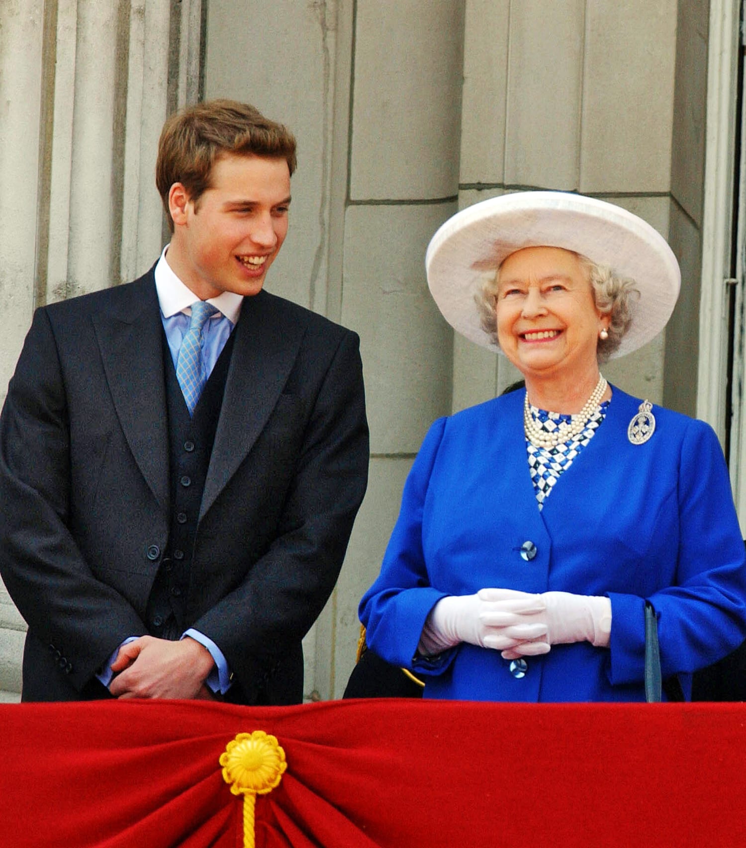 Prince William issues 1st public statement after of 'extraordinary' grandmother Queen Elizabeth
