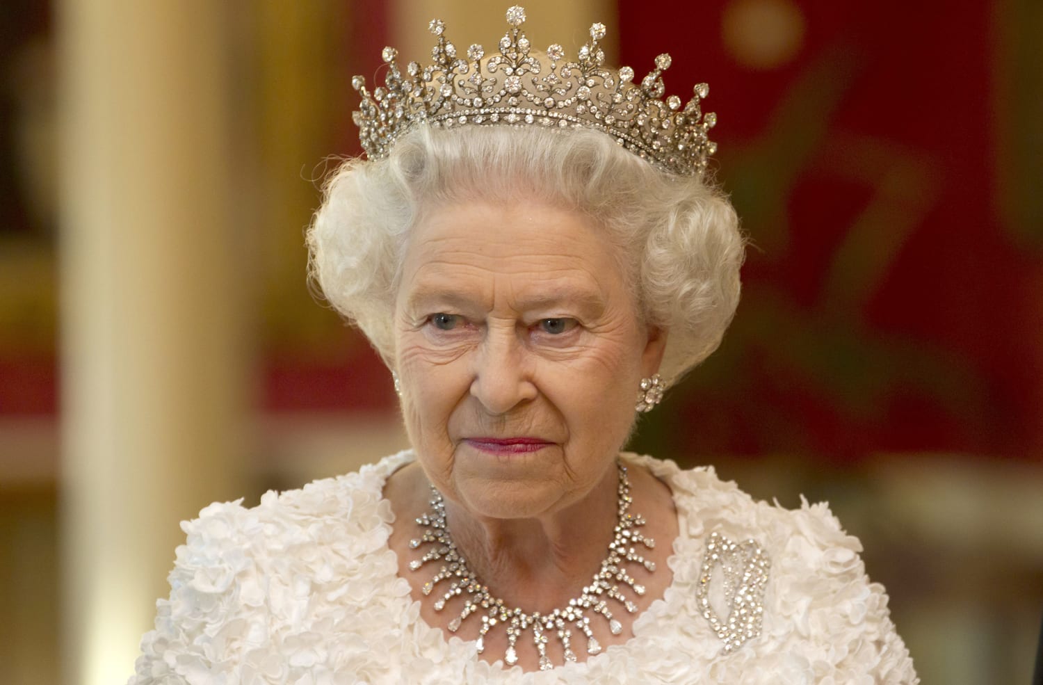Queen of great britain. Корона Елизаветы 2 английской королевы.