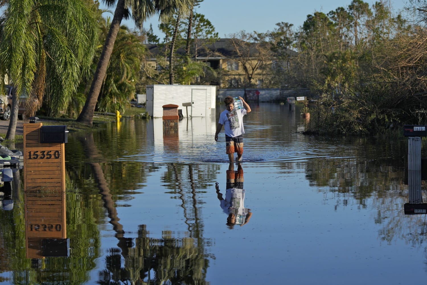 Hurricane-ravaged residents get hundreds of free meals from one Florida chef