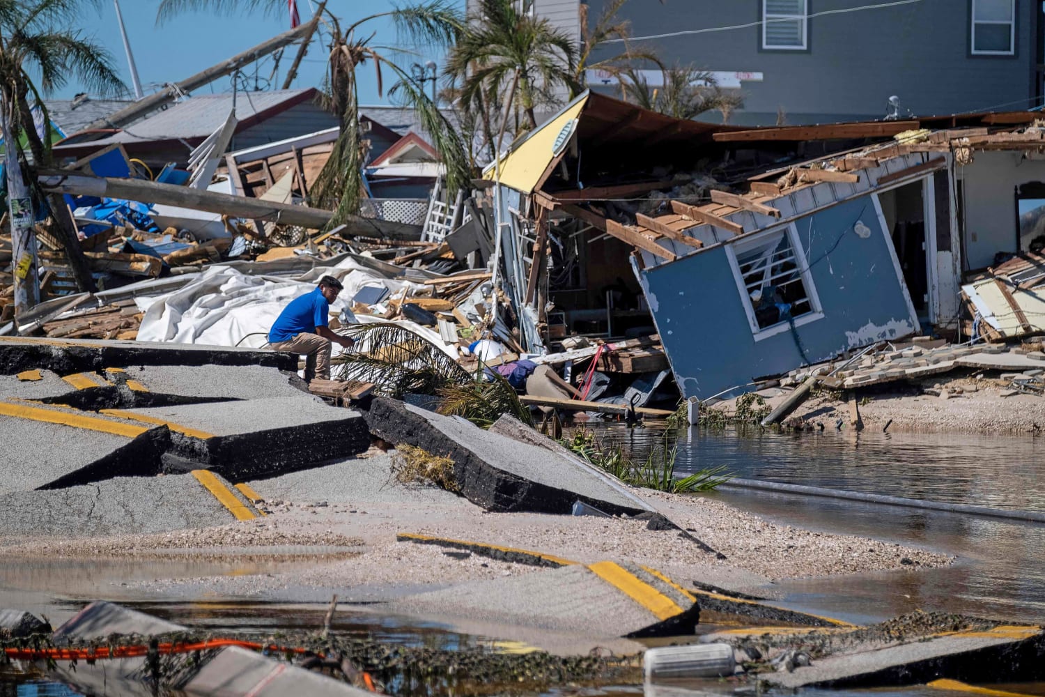 Biden to visit Florida and Puerto Rico as scale of Hurricane Ian's death and destruction emerges