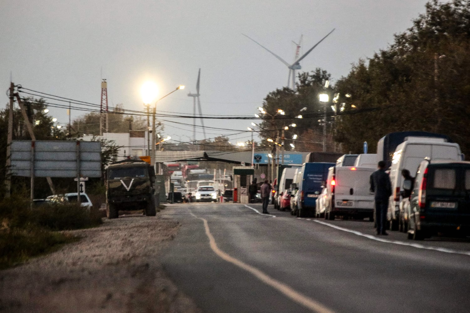 Russia moves civilians out of key Ukrainian city as Putin's military signals a new setback