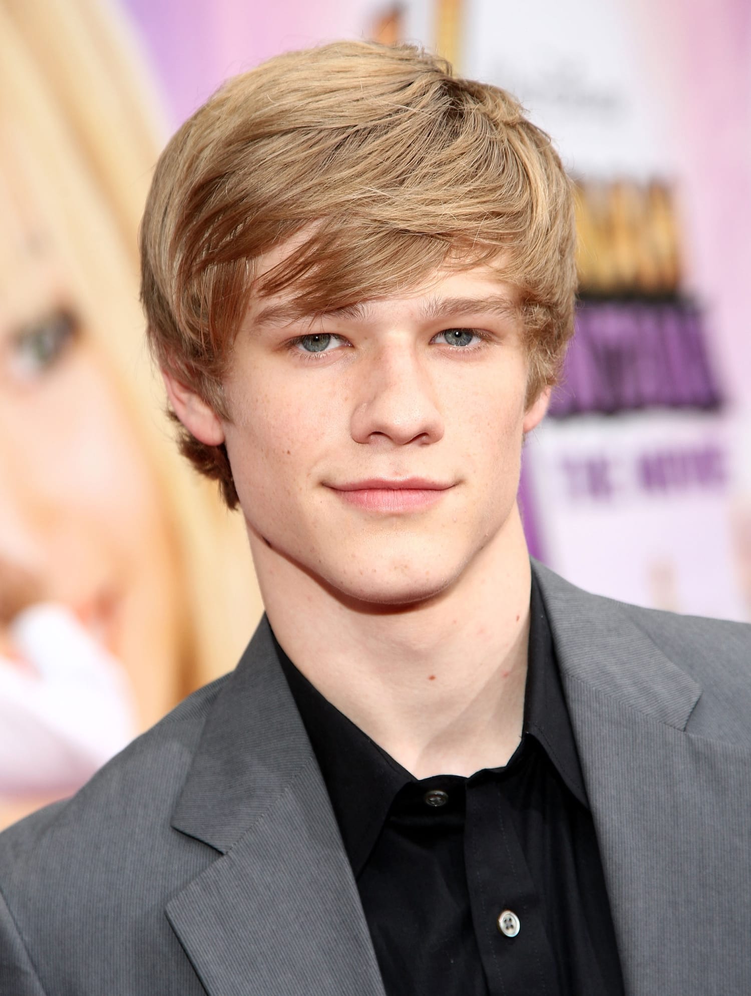 lucas till shirt off