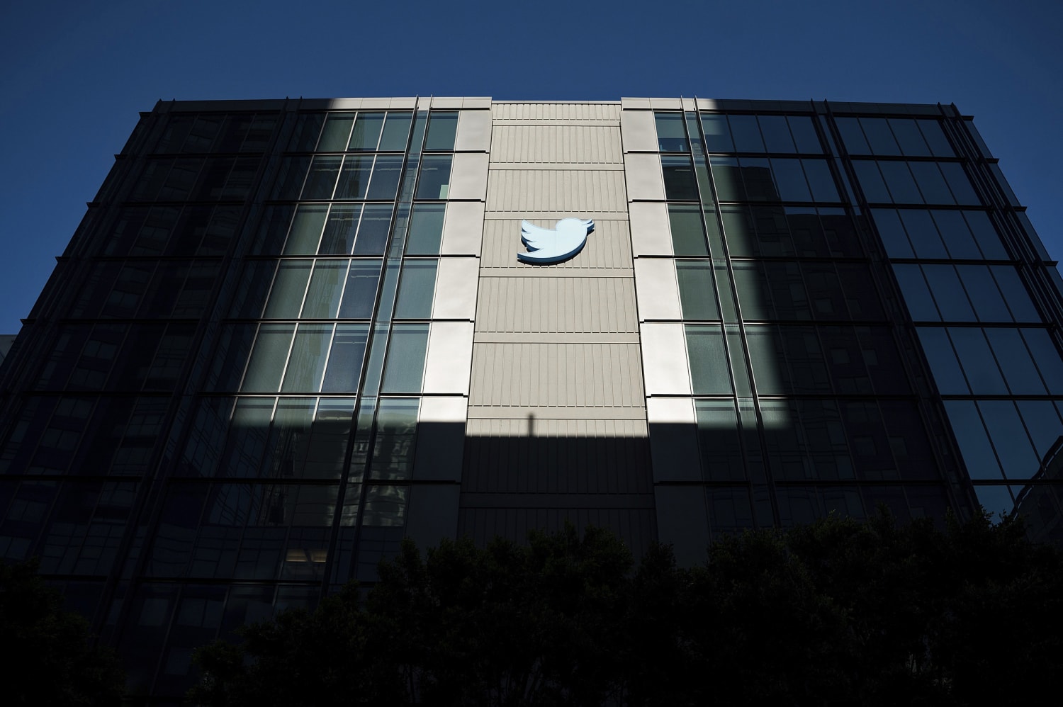 Advertisers pull back from Twitter amid 'uncertainty' about Elon Musk's strategy