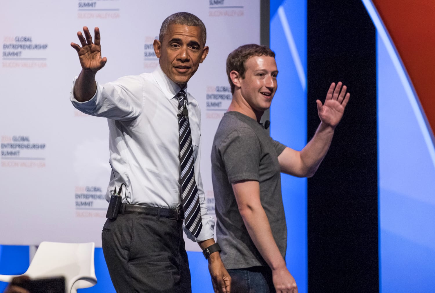 Supervisar arrendamiento presente Barack Obama is popular, Mark Zuckerberg is not: NBC News poll