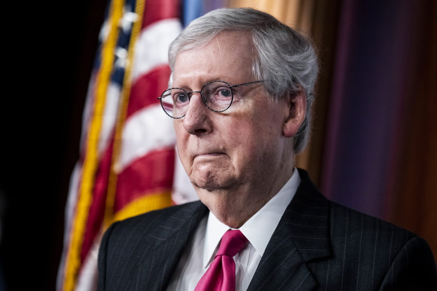 Il leader della minoranza al Senato Mitch McConnell è crollato ed è stato ricoverato in ospedale