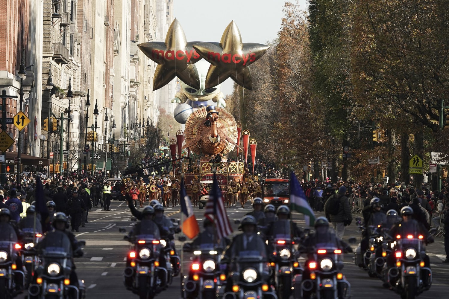Macy’s Thanksgiving Day Parade and Rainbow Bridge crash Morning Rundown