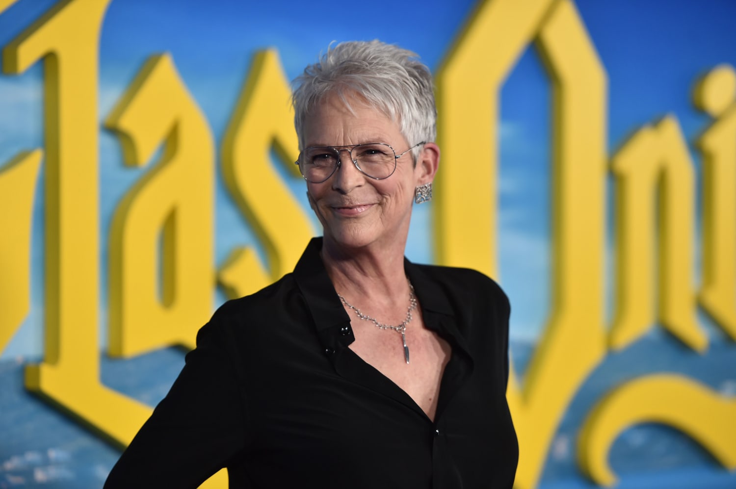 Jamie Lee Curtis Says They're 'Starting To Talk About' a 'Freaky Friday'  Sequel