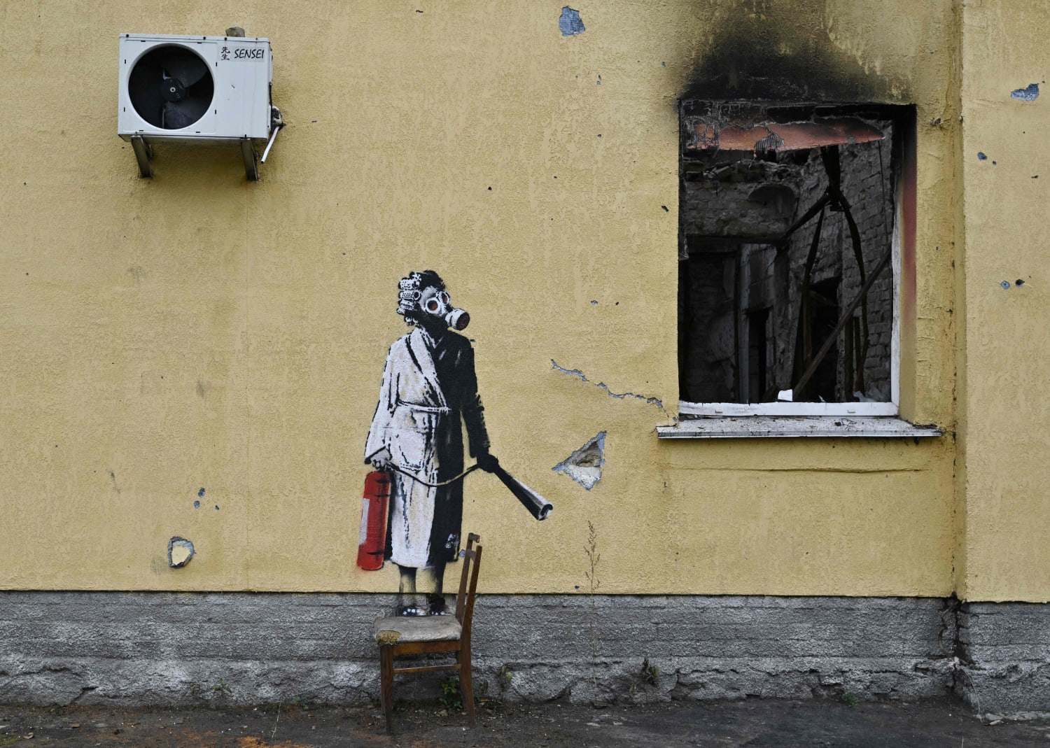 Banksy: Ukrainian mum spoke to artist as he painted on wall