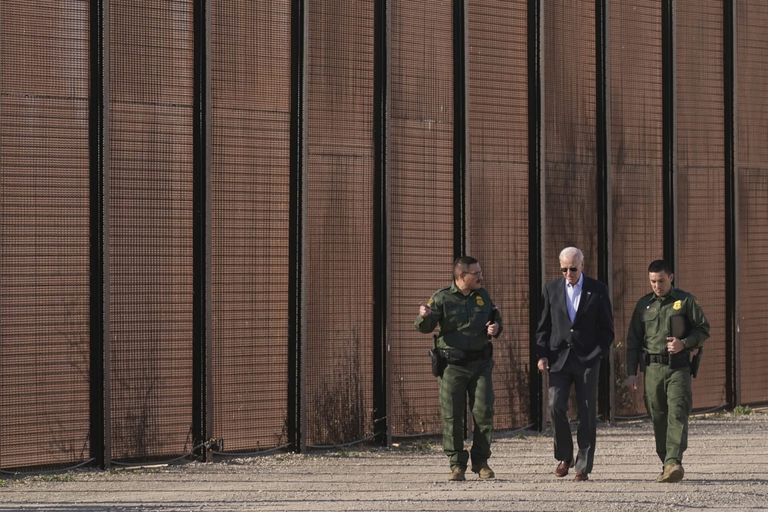 No good answers for Biden as voters recoil over border crossings