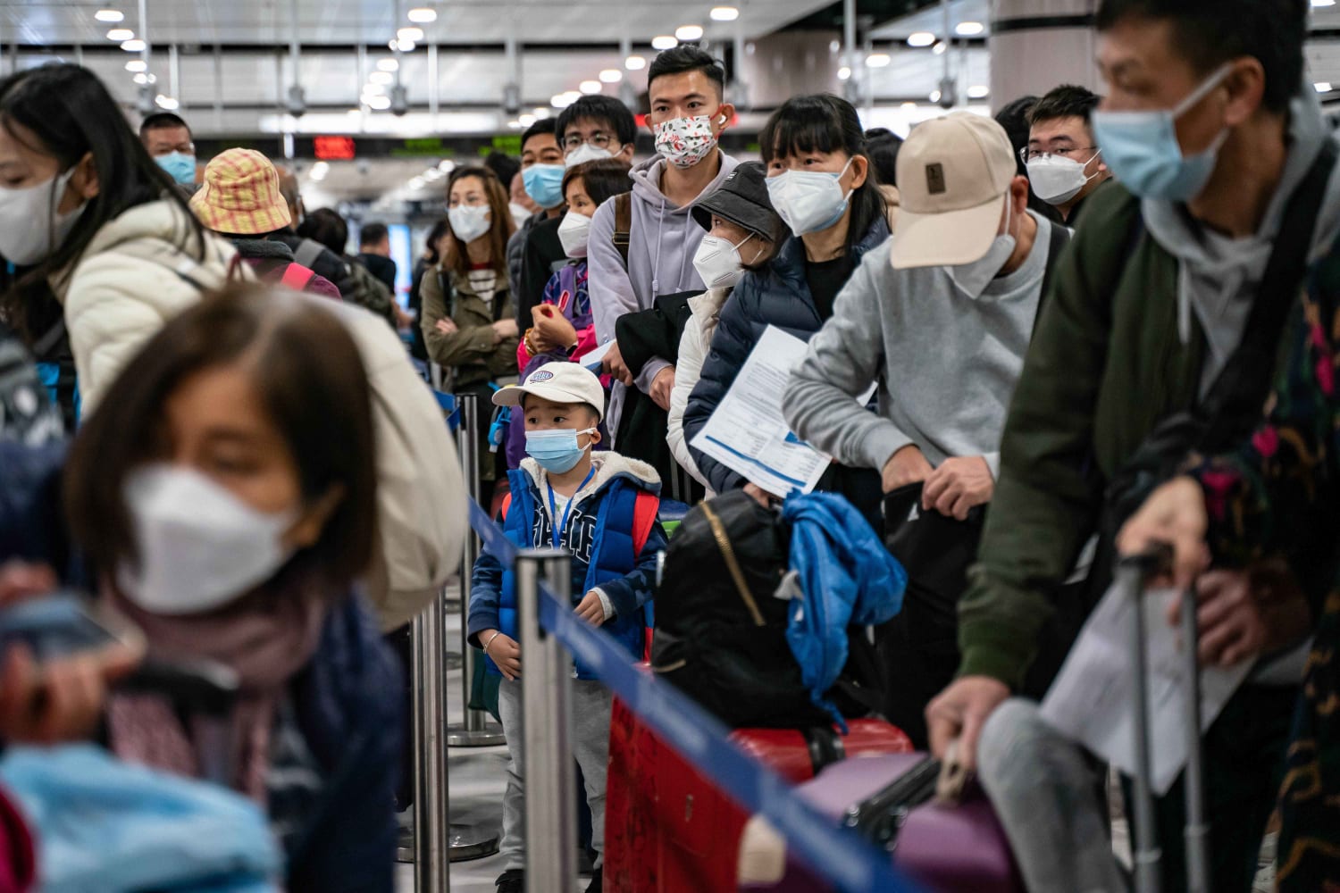 China cuts inbound COVID-19 quarantine by half in first move to ease  borders restrictions - ABC News