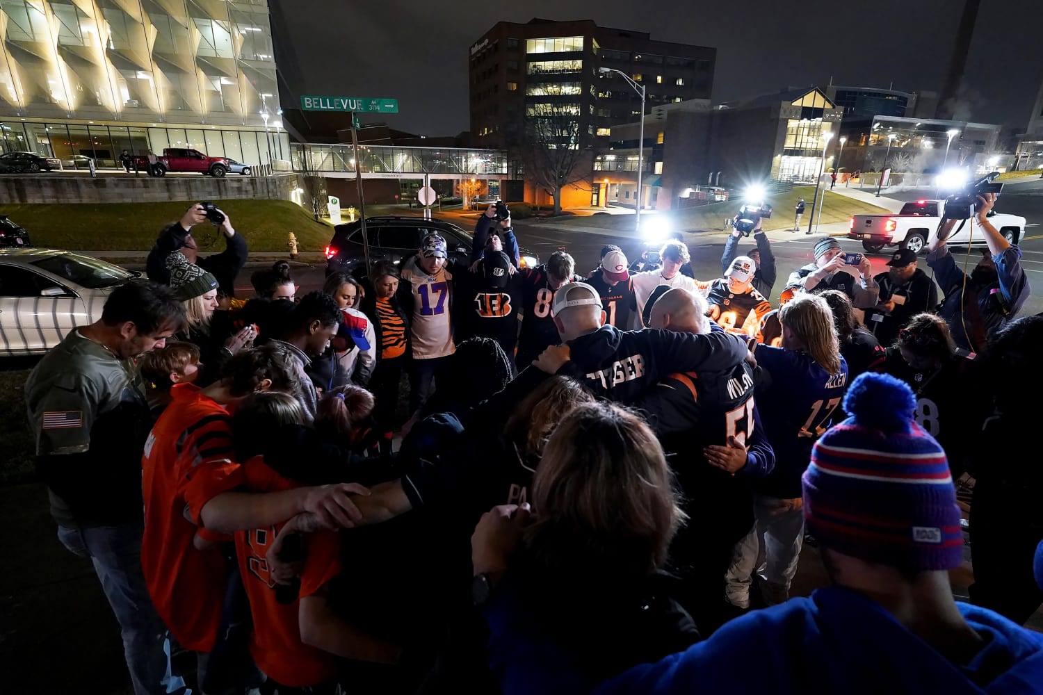 Damar Hamlin wanted to raise $2,500 to get kids toys for Christmas. After  his cardiac arrest on the field, his fans donated millions. - CBS News