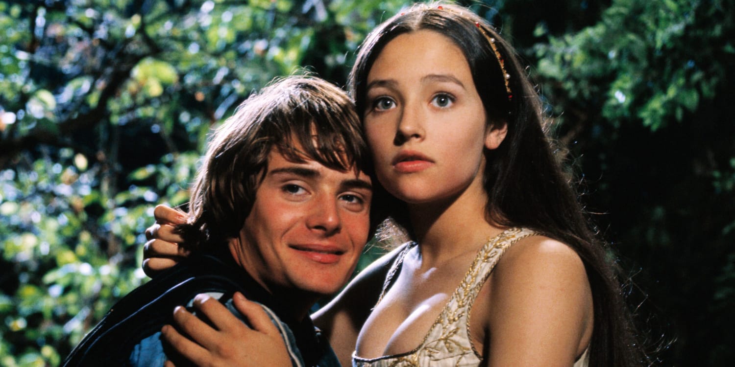 Romeo and Juliet Stars Sue Paramount for Child Abuse Over Nude Scene in 1968 Film photo