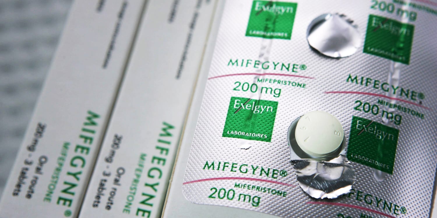 Texas judge issues public notice of abortion pills hearing after complaint from media outlets