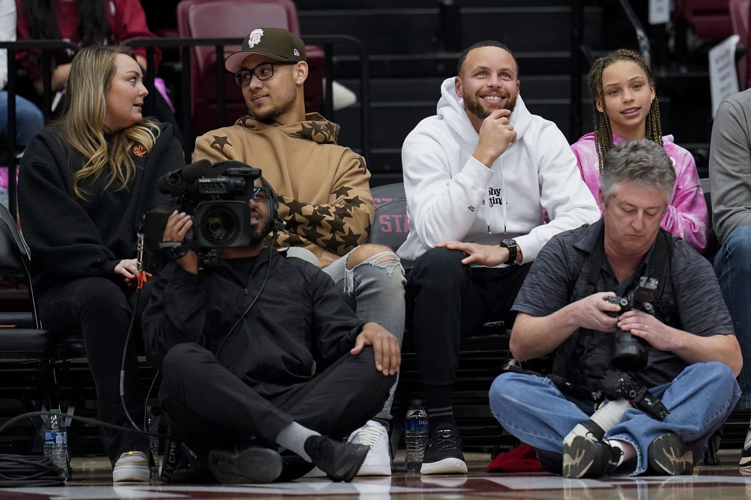 Baby Riley Curry Judges Food Competition on ESPN