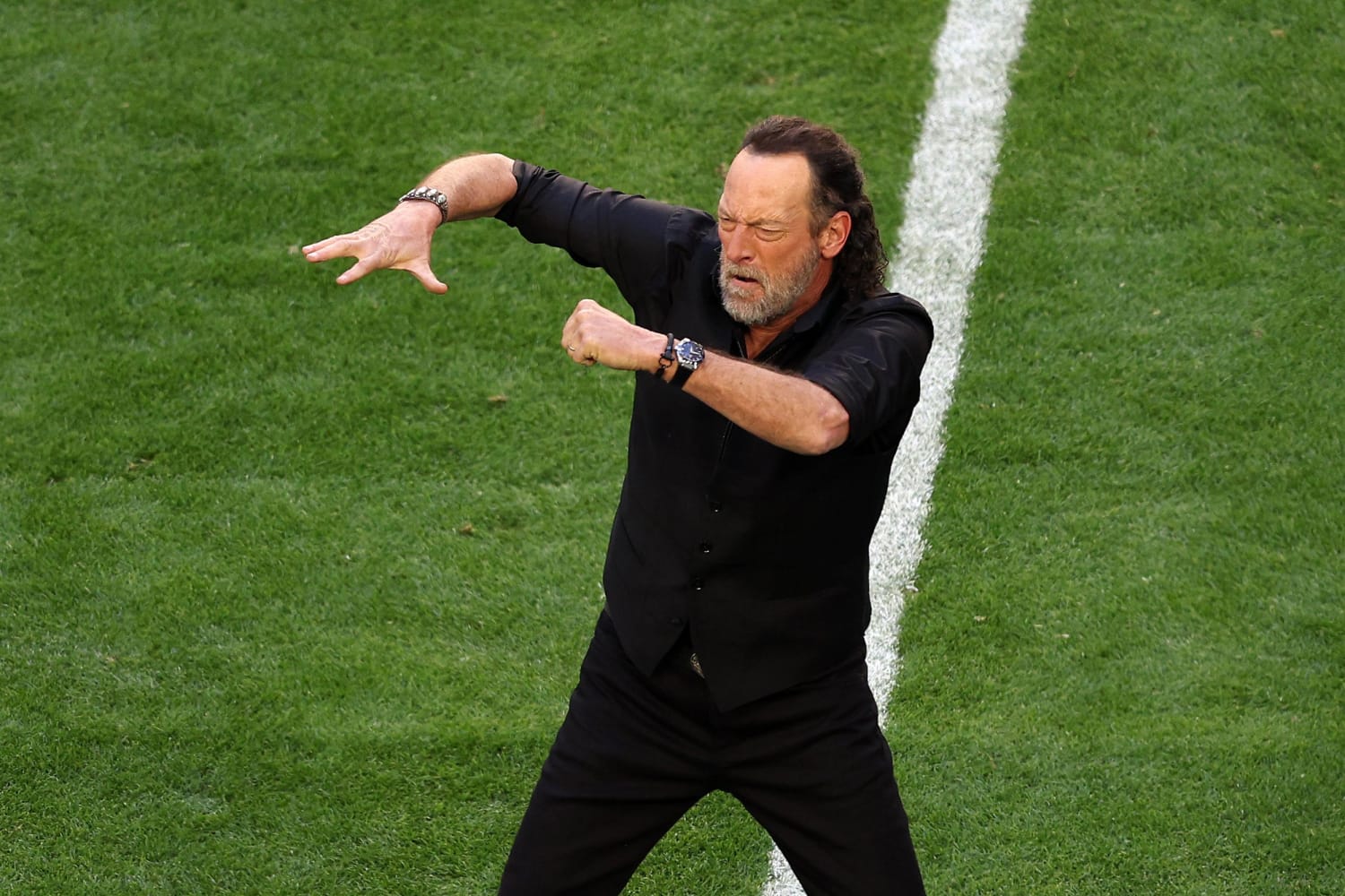 Spectacle or Sham? The Hypocrisy of the NFL's Superbowl Halftime Show –  Ampersand