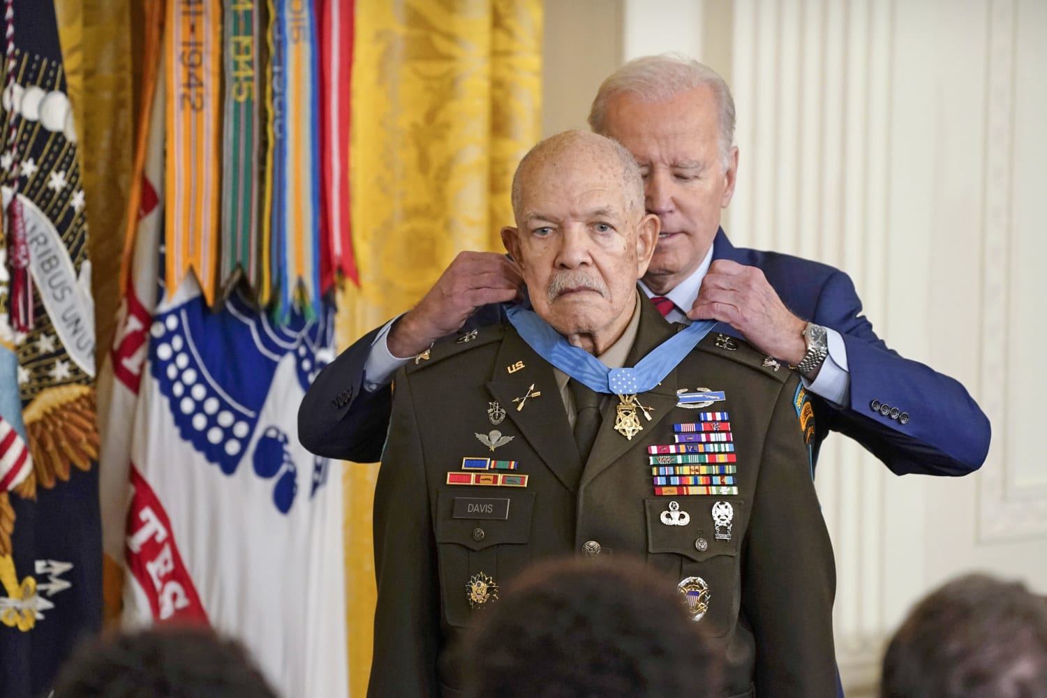 detaljeret åbenbaring Uretfærdighed Biden awards Medal of Honor to Black Vietnam War vet Paris Davis