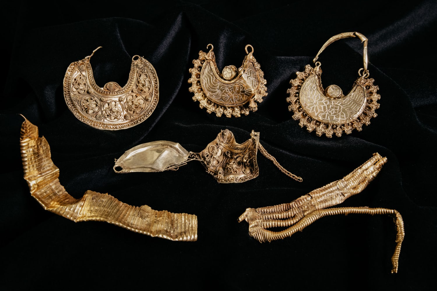 네덜란드 역사가, 금속 탐지기로 중세 보물 발견