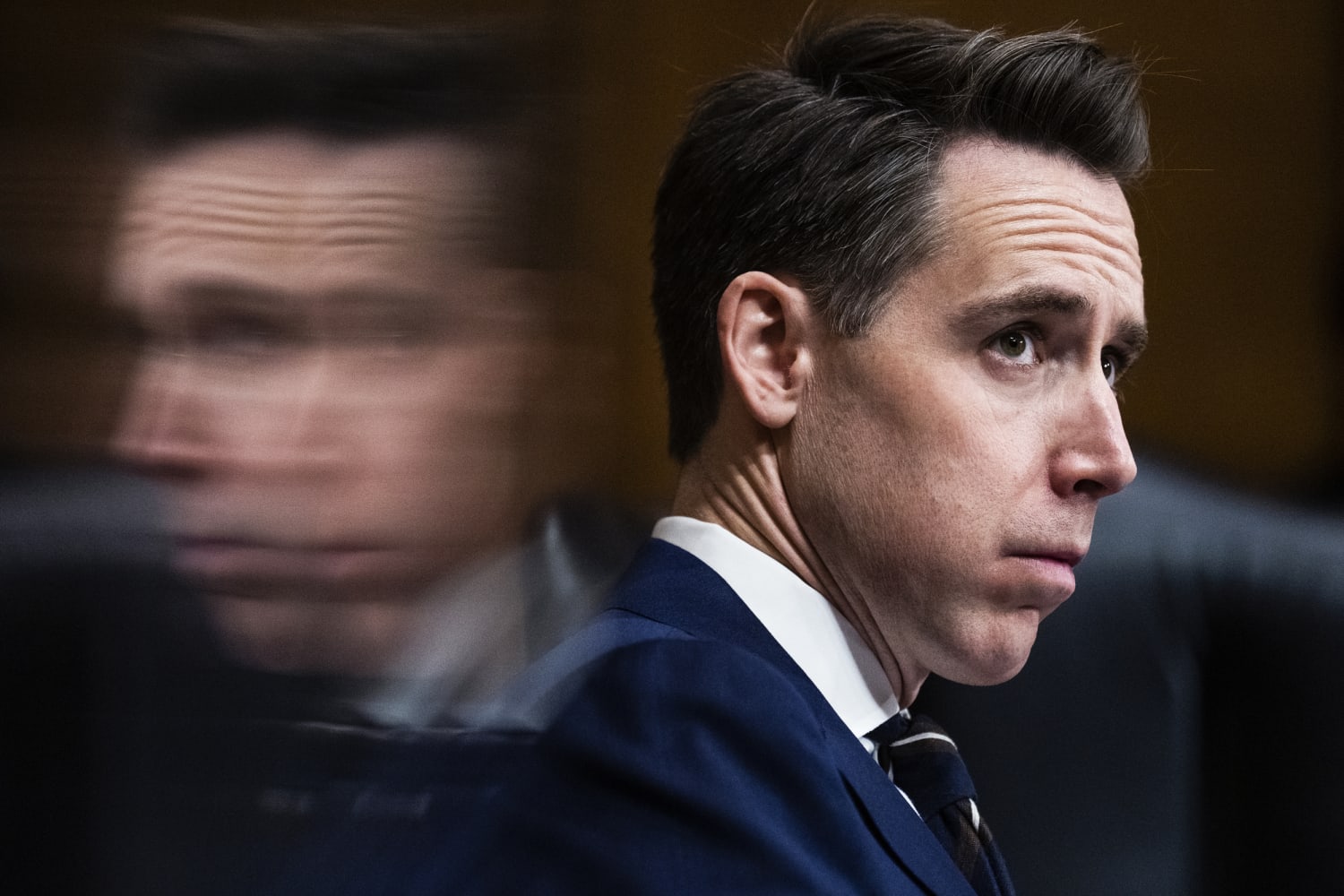 Josh Hawley labels Silicon Valley Bank 'too woke to fail'