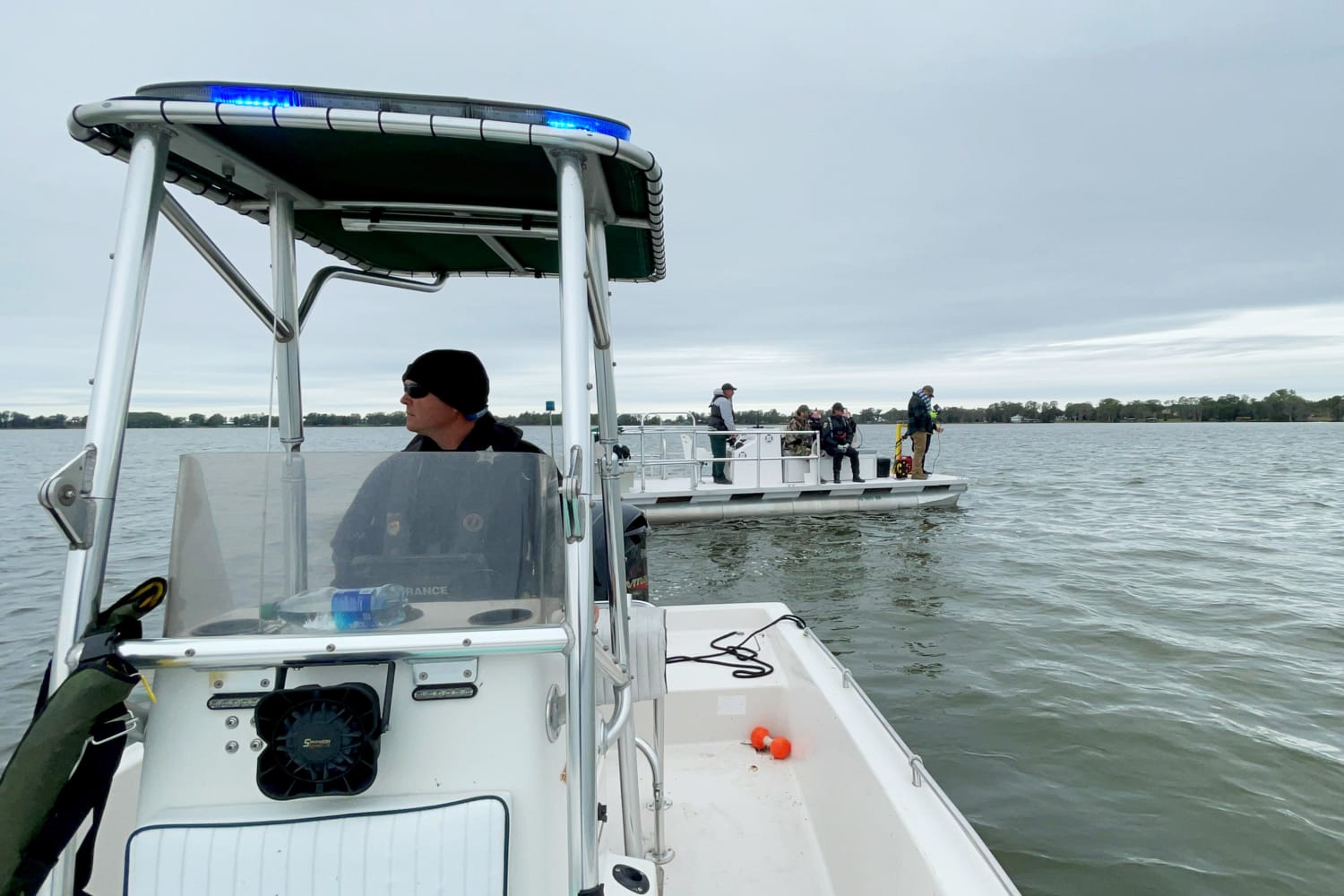 Search on for Florida boaters missing in lake near Legoland