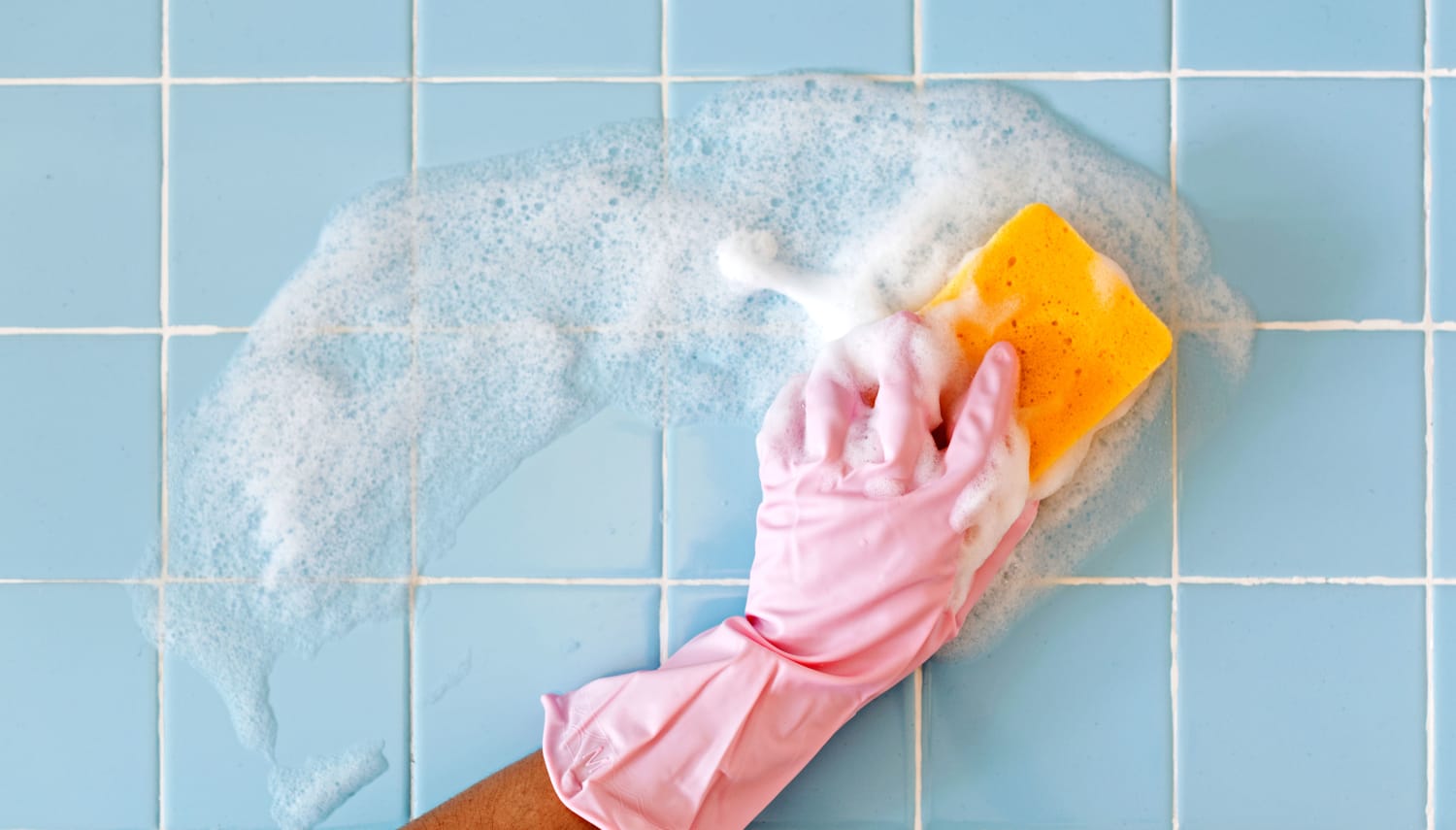 Bathroom Cleaning Checklist: Daily, Weekly, Monthly and Seasonal Schedule