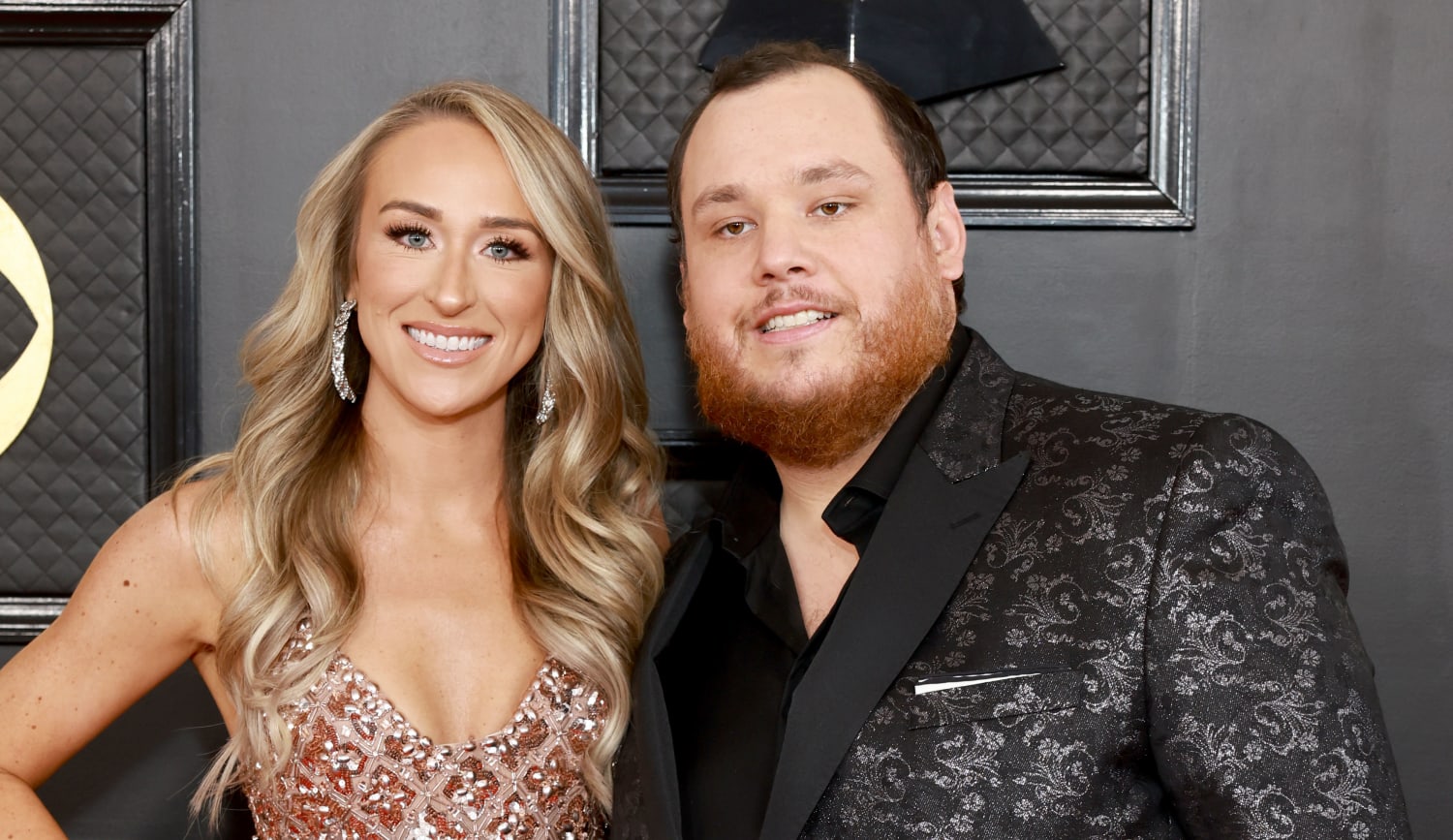 https://media-cldnry.s-nbcnews.com/image/upload/rockcms/2023-03/luke-combs-nicole-combs-wife-baby-2-today-main-230320-a912e5.jpg