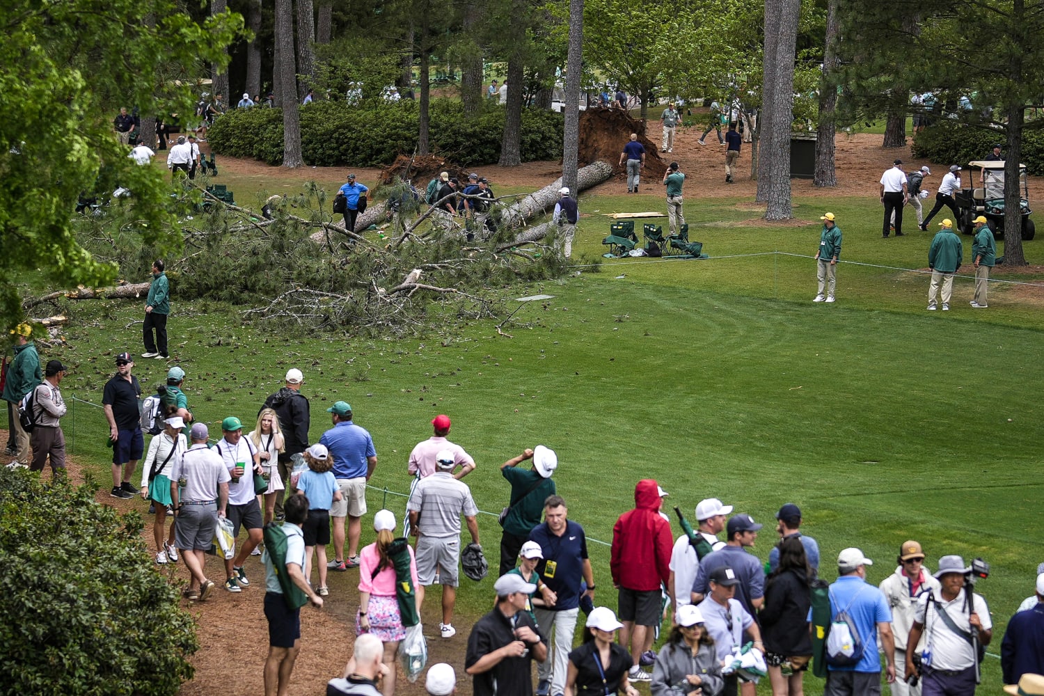 Masters Live Updates, Play suspended at Masters for the day