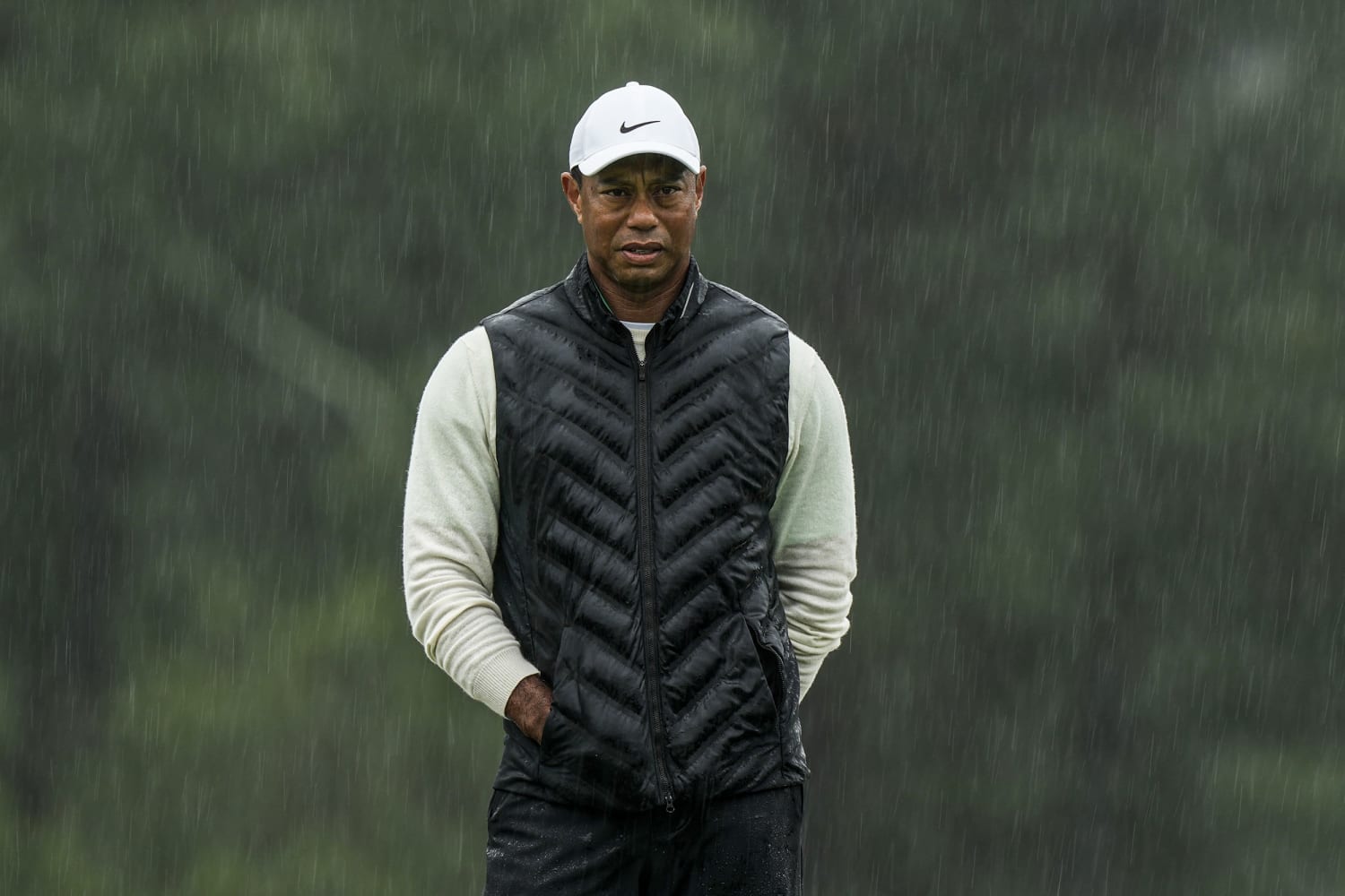 Tiger Woods withdraws before completing 3rd round of Masters