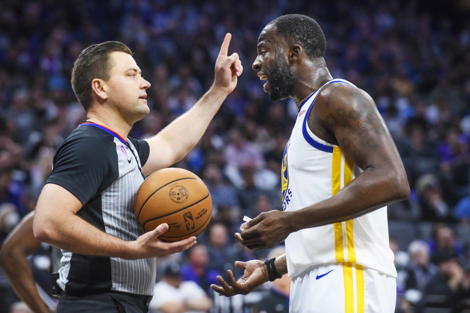 Draymond Green ejected from playoff game after appearing to stomp on Domantas Sabonis chest