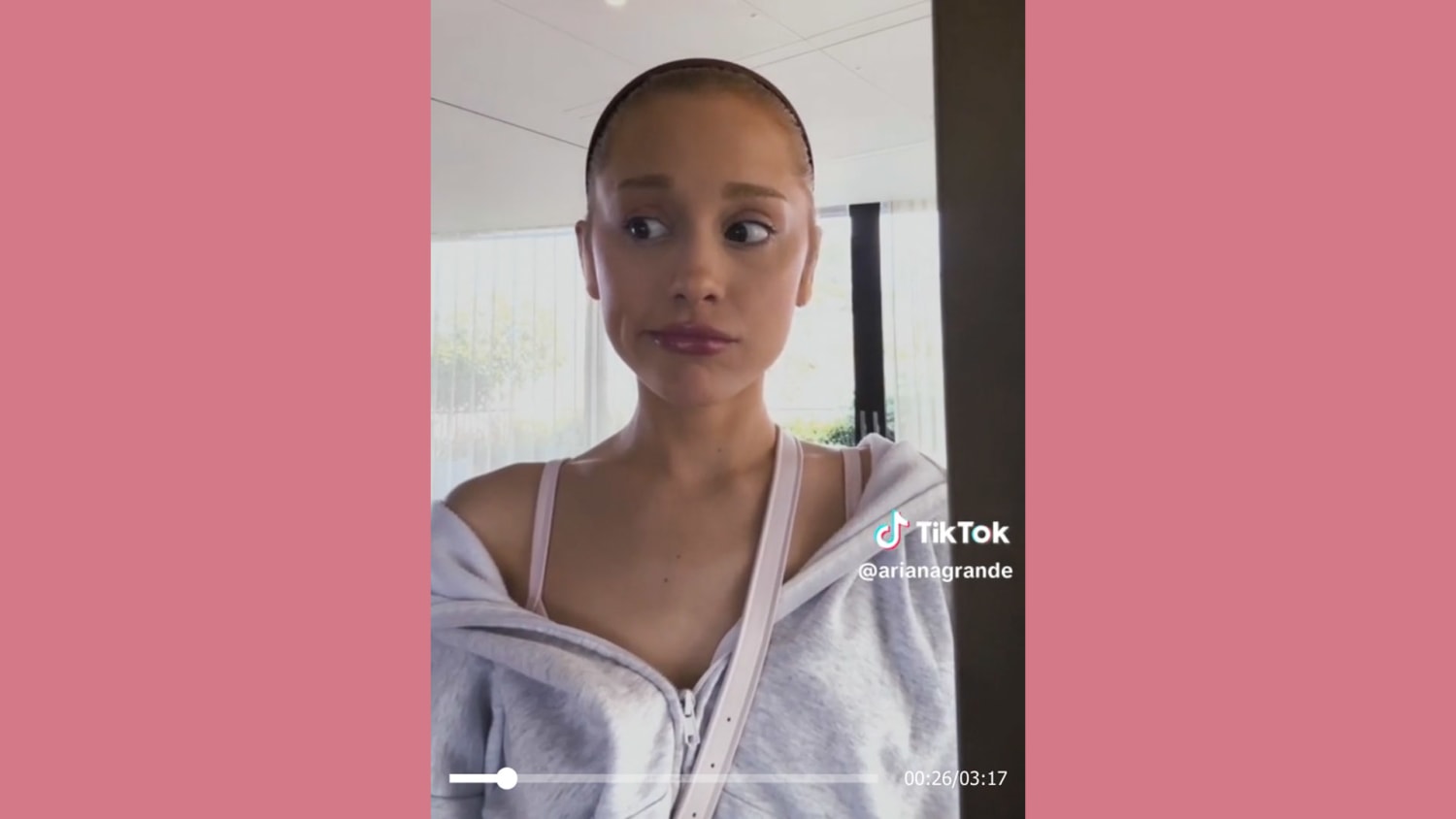 Ariana Grande worries fans as she shares series of messages