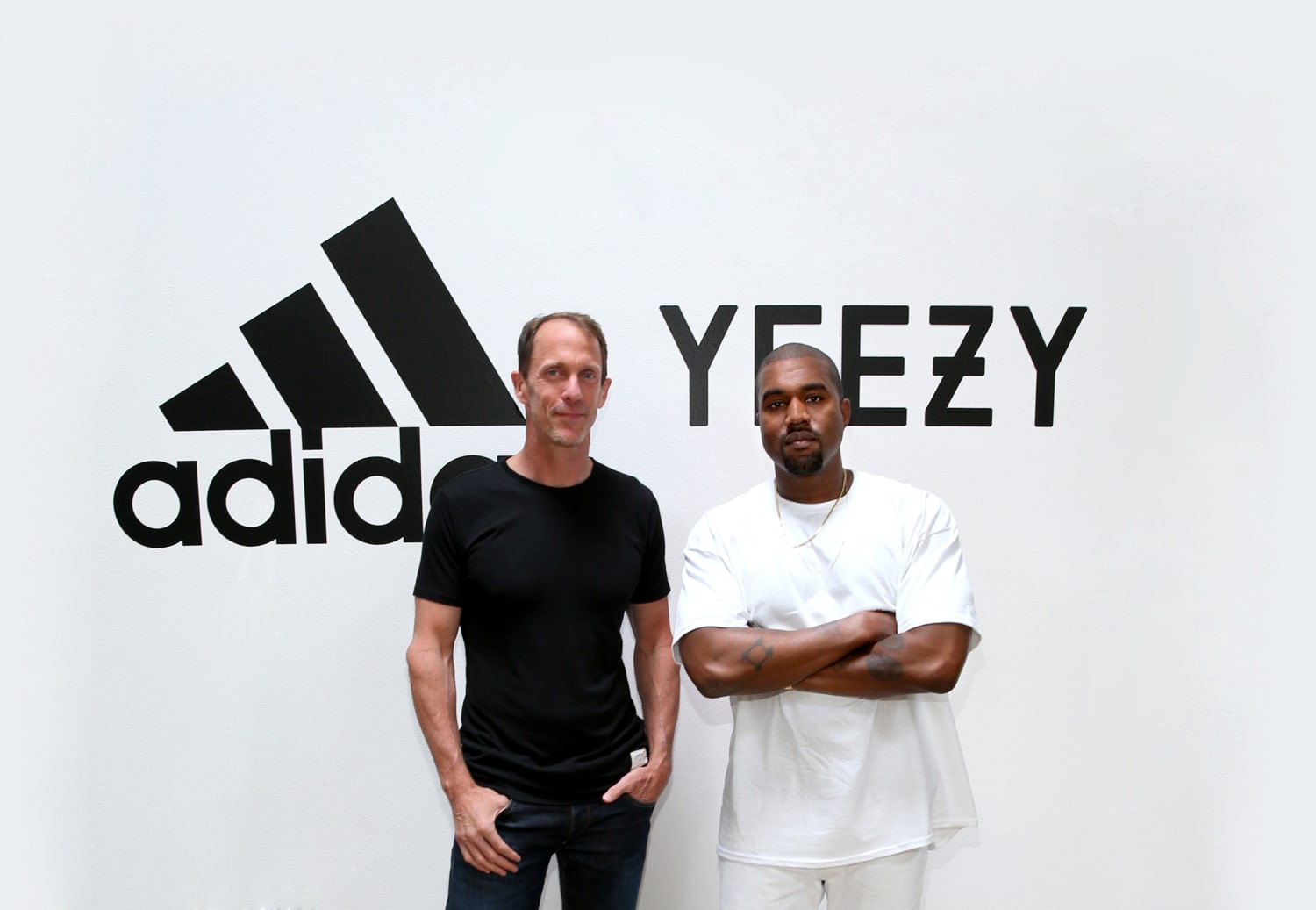 forudsigelse astronomi firkant Adidas shareholders launch class-action lawsuit over Ye fallout