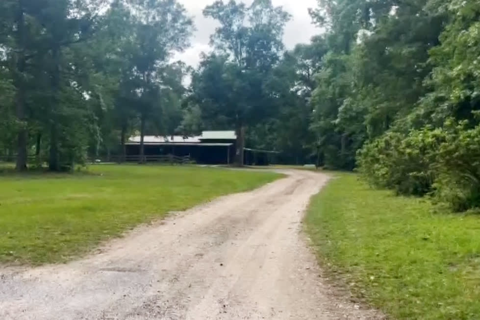 Man allegedly shoots 14-year-old girl playing hide-and-seek on his property in Louisiana