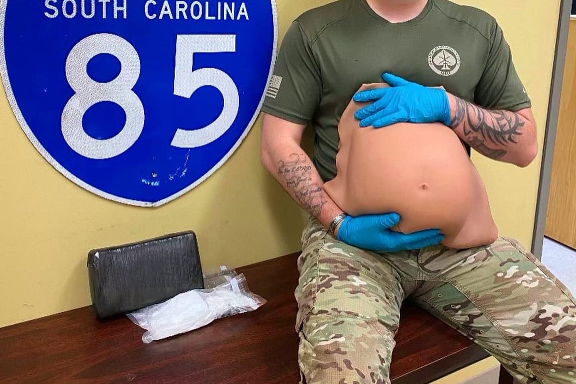 1,500 grams of cocaine fall out of woman’s fake pregnancy belly during South Carolina traffic stop