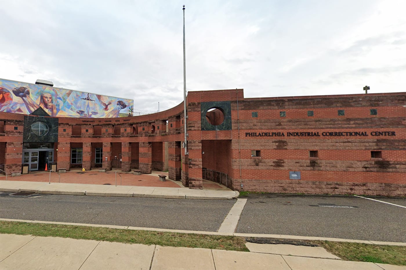 Woman aided Philadelphia prison break, police say