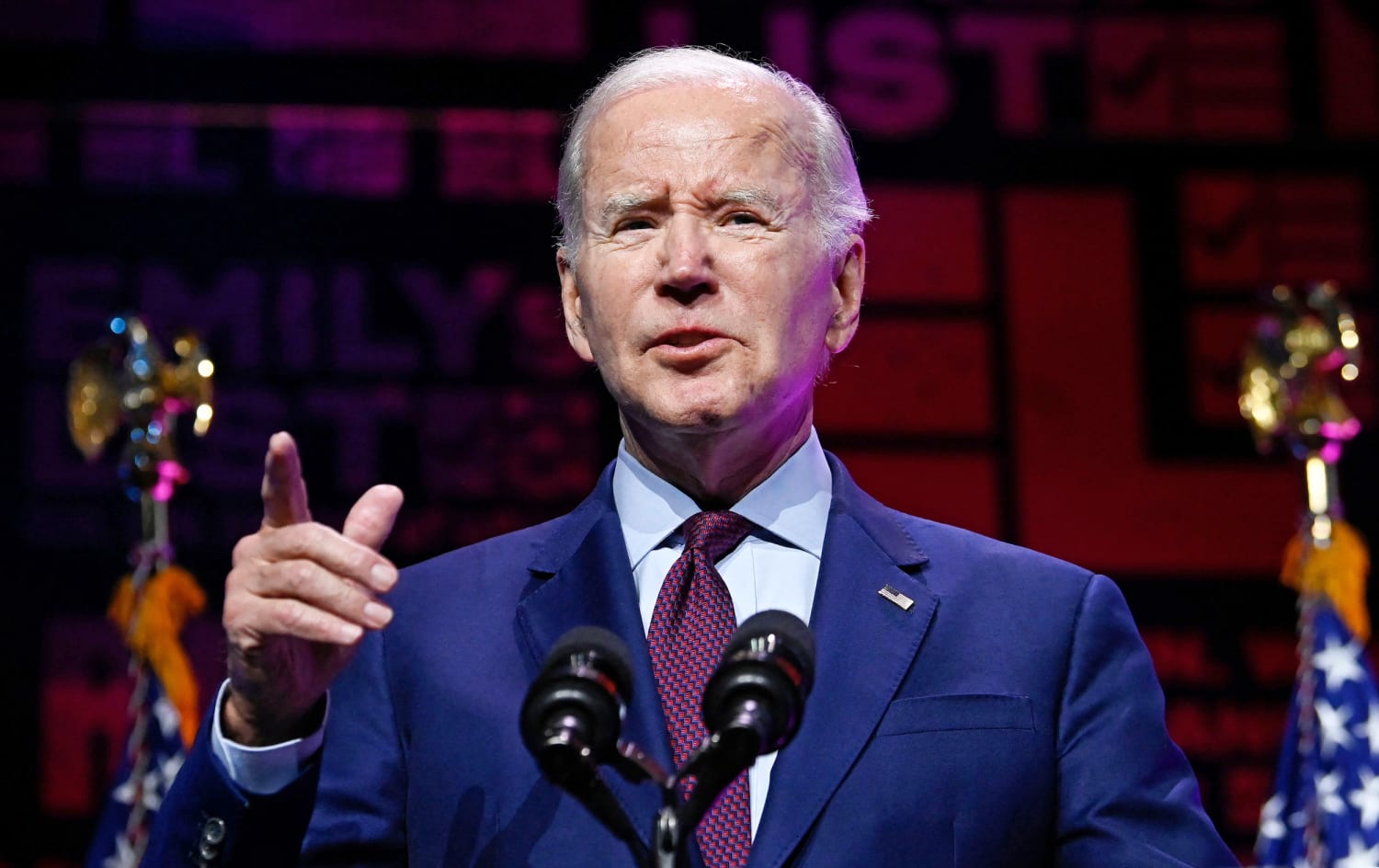 Biden heads for a summit in Japan, leaving a looming crisis at home