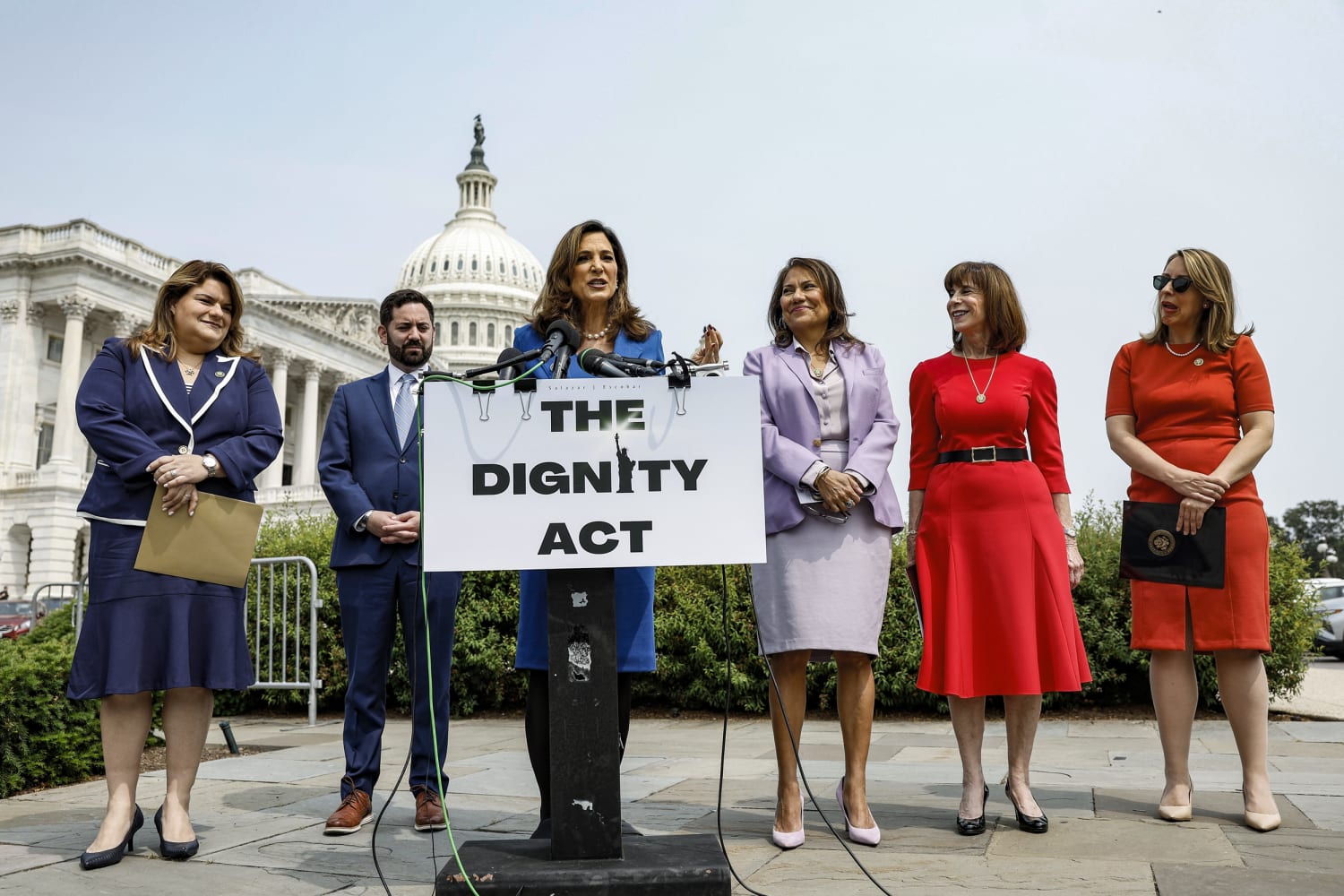 Two House Latinas propose bipartisan immigration bill deemed 'The Dignity  Act'
