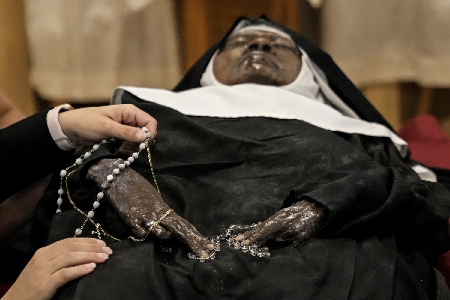 Nun whose body shows little decay since 2019 death draws hundreds to rural Missouri