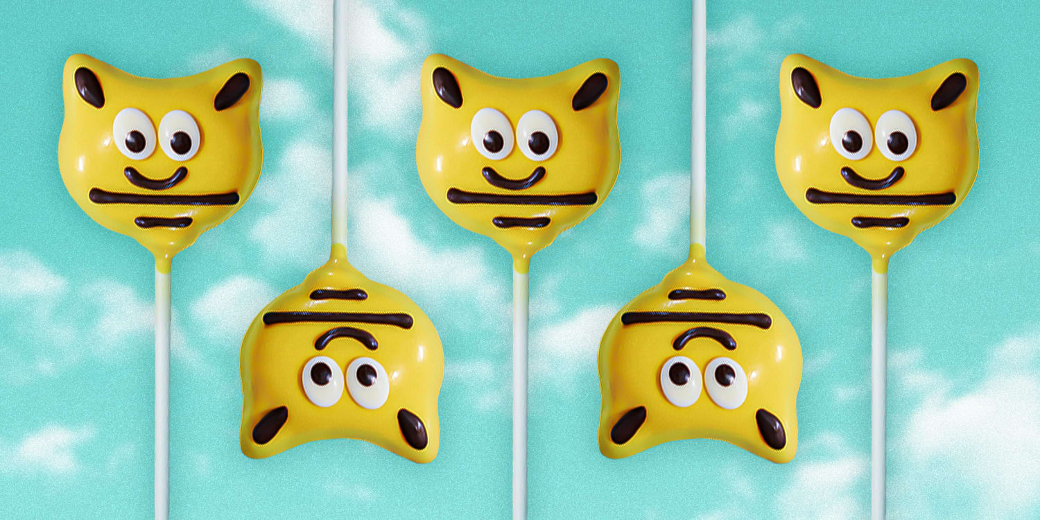 Starbucks bee cakepop looks like the stuff of 'nightmares' - fans