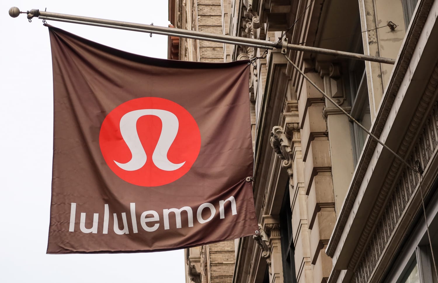 Growing chorus calls for Lululemon to reinstate employees fired for trying to stop thieves
