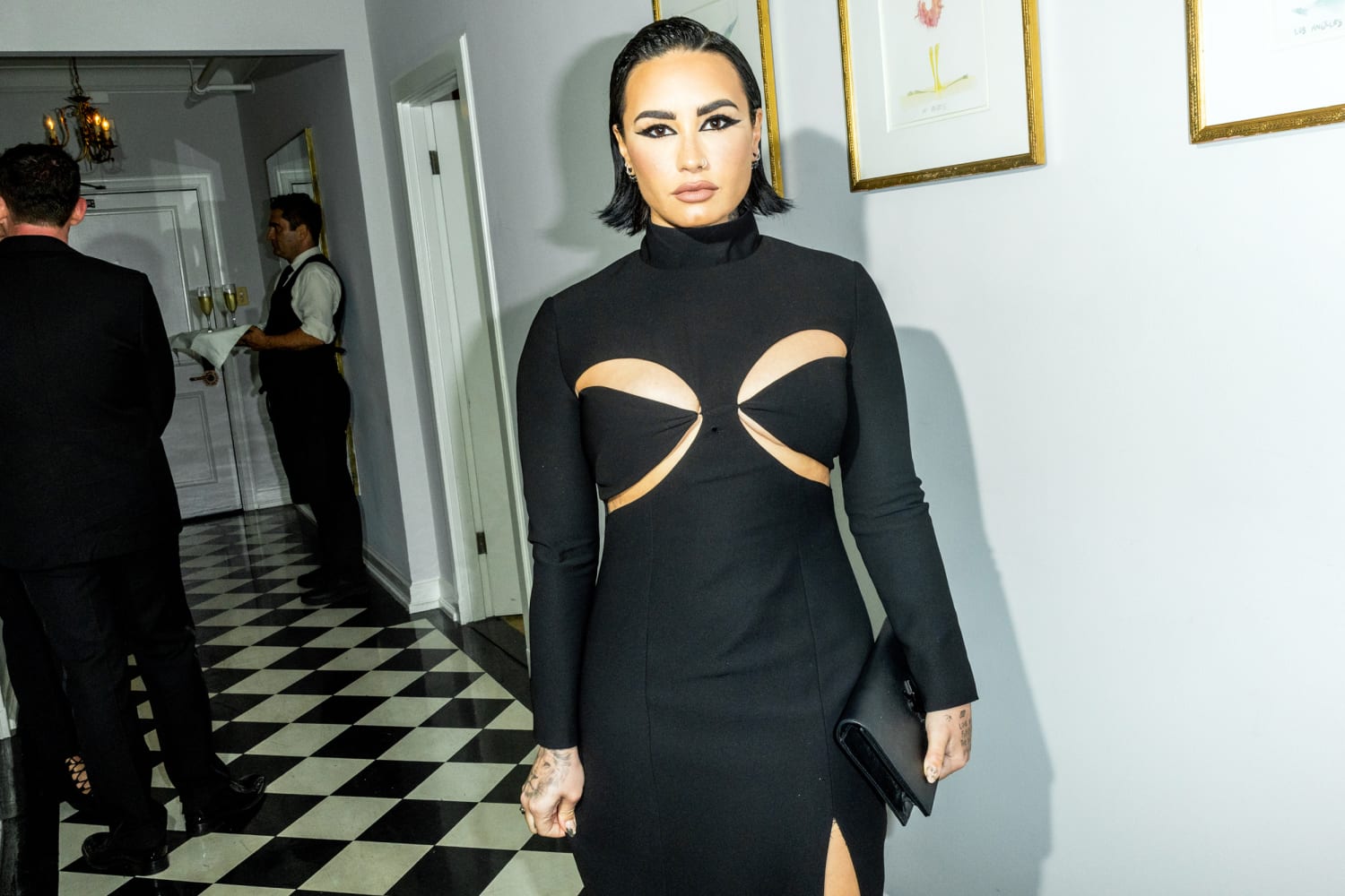 Demi Lovato opens up about pronouns, gendered bathrooms - Los Angeles Times